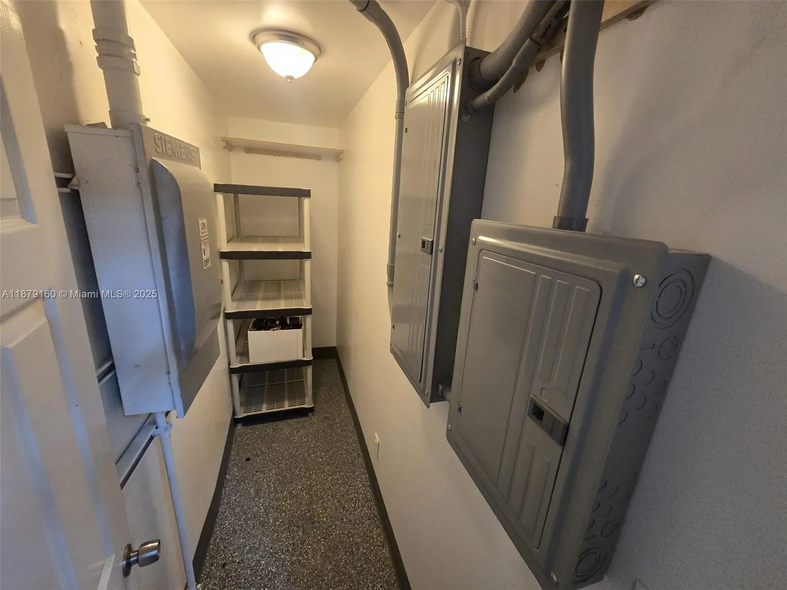 2460 Nw 17th Ln 6, Pompano Beach, Florida 33064, Pompano Beach, Florida 33064, ,Commercial Lease,For Rent,2460 Nw 17th Ln 6, Pompano Beach, Florida 33064,A11879160