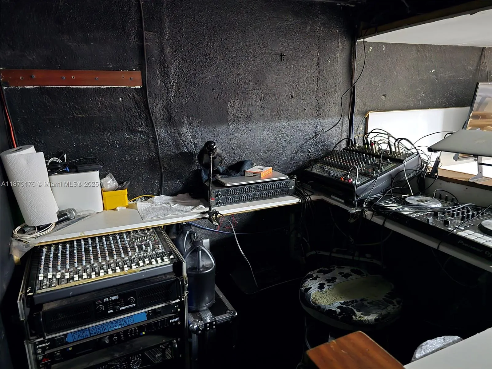 6051 Sw 8th St, Miami, Florida 33144, Miami, Florida 33144, ,Commercial Lease,For Rent,6051 Sw 8th St, Miami, Florida 33144,A11879176