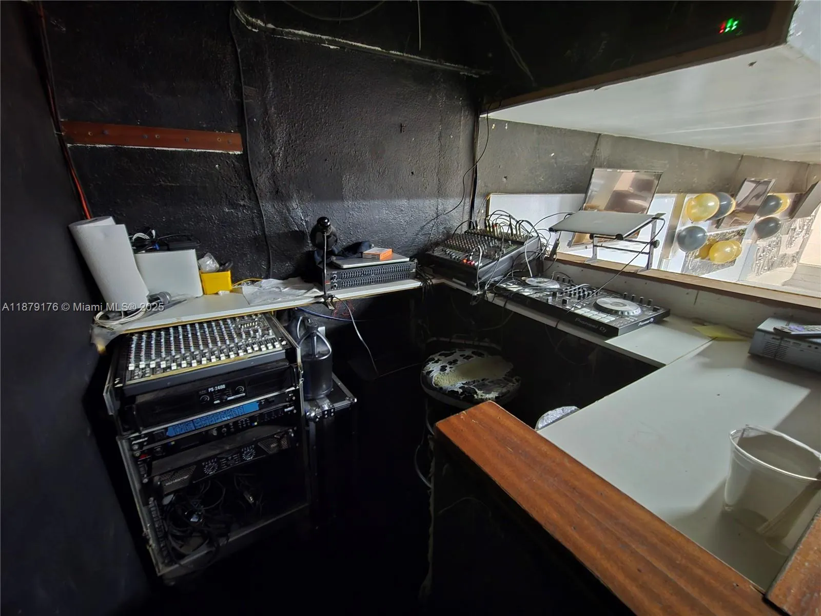 6051 Sw 8th St, Miami, Florida 33144, Miami, Florida 33144, ,Commercial Lease,For Rent,6051 Sw 8th St, Miami, Florida 33144,A11879176