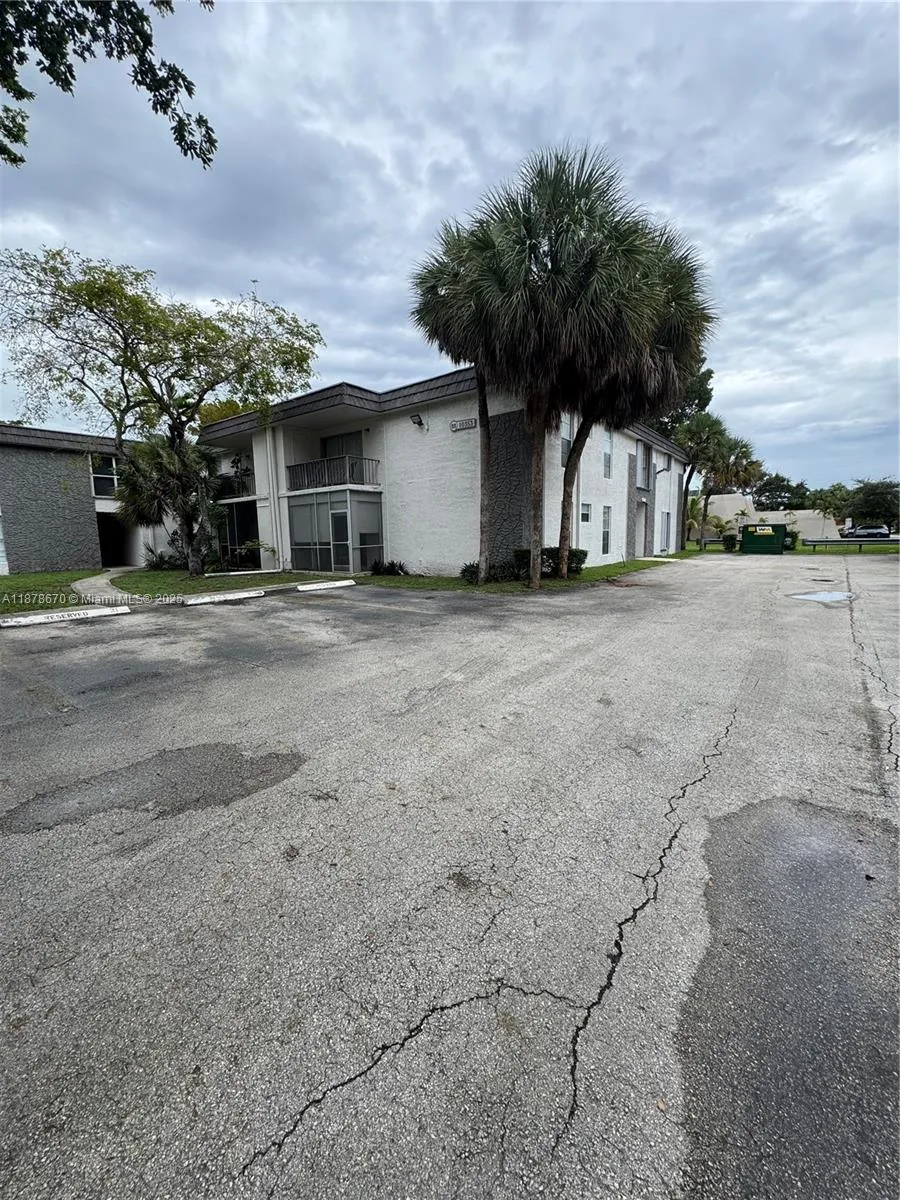 10353 N Kendall Dr Bb2, Miami, Florida 33176, Miami, Florida 33176, 1 Bedroom Bedrooms, ,1 BathroomBathrooms,Residential,For Sale,10353 N Kendall Dr Bb2, Miami, Florida 33176,A11878670