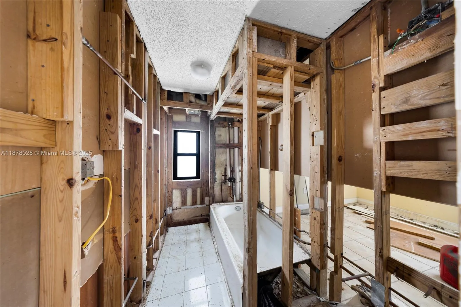 227 Nw 17th Ave, Miami, Florida 33125, Miami, Florida 33125, ,Residential Income,For Sale,227 Nw 17th Ave, Miami, Florida 33125,A11878028