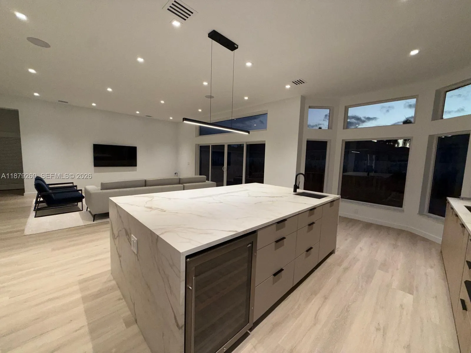 5371 Sw 32nd Ter 0, Hollywood, Florida 33023, Hollywood, Florida 33023, 5 Bedrooms Bedrooms, ,4 BathroomsBathrooms,Residential Lease,For Rent,5371 Sw 32nd Ter 0, Hollywood, Florida 33023,A11879260