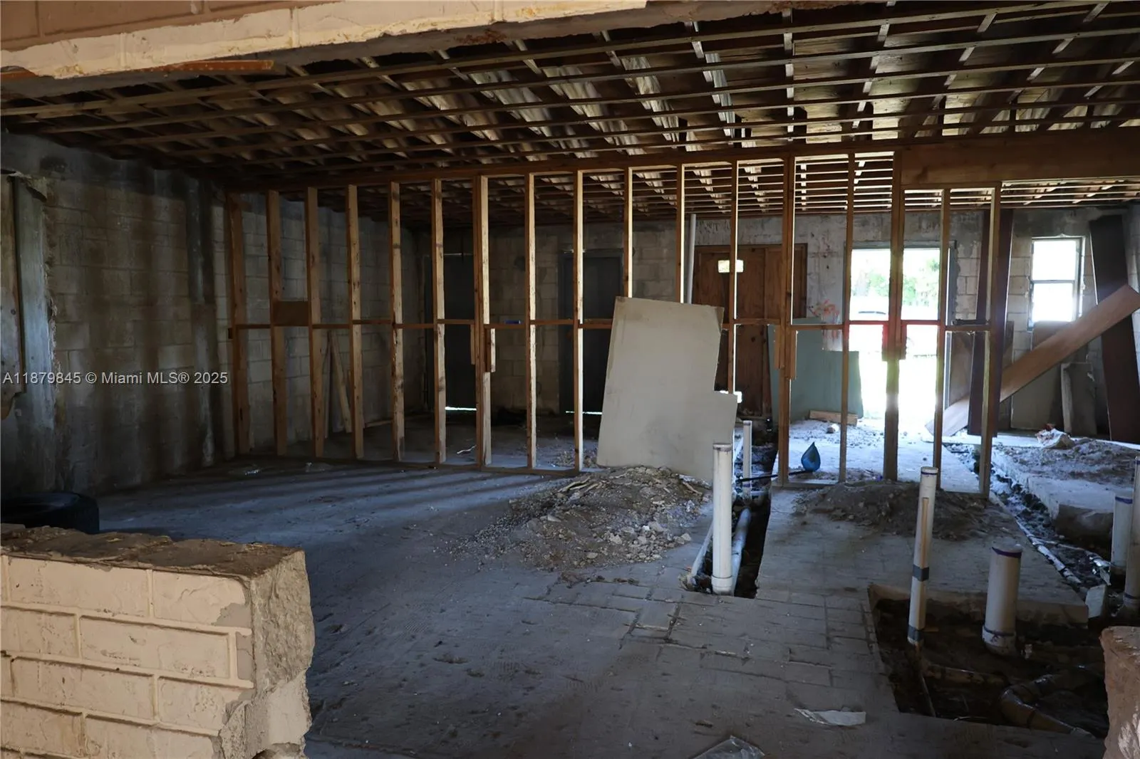 14100 W Dixie Hwy, North Miami, Florida 33161, North Miami, Florida 33161, ,Commercial Lease,For Rent,14100 W Dixie Hwy, North Miami, Florida 33161,A11879845
