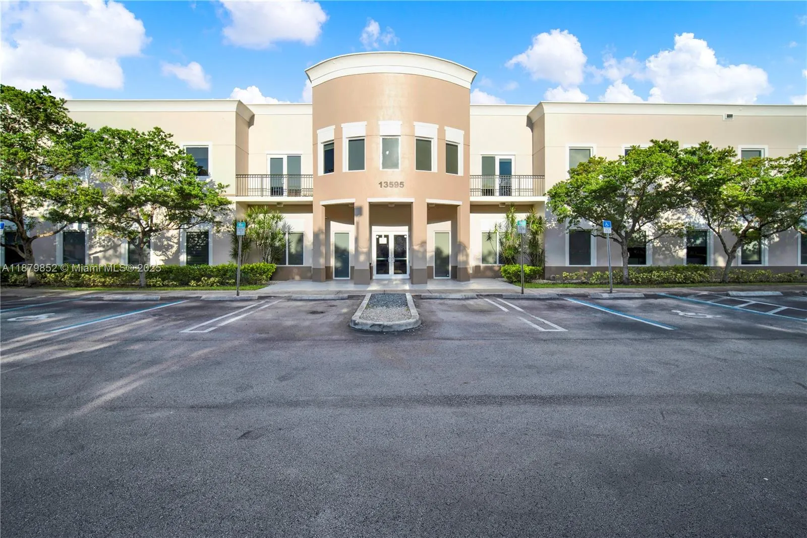 13595 Sw 134th Ave 207, Miami, Florida 33186, Miami, Florida 33186, ,Commercial Lease,For Rent,13595 Sw 134th Ave 207, Miami, Florida 33186,A11879852