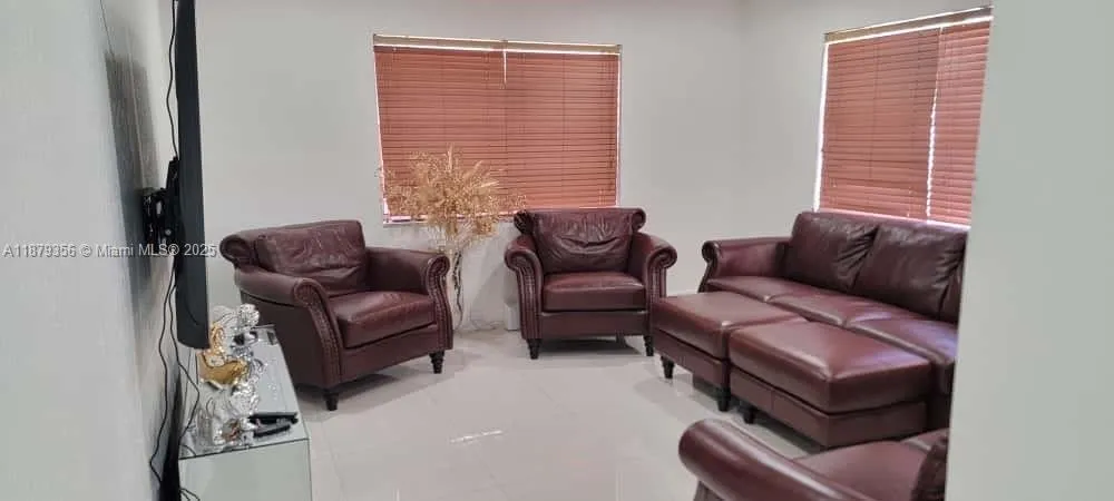 Miami, Florida 33135, Miami, Florida 33135, ,Residential Income,For Sale, Miami, Florida 33135,A11879356