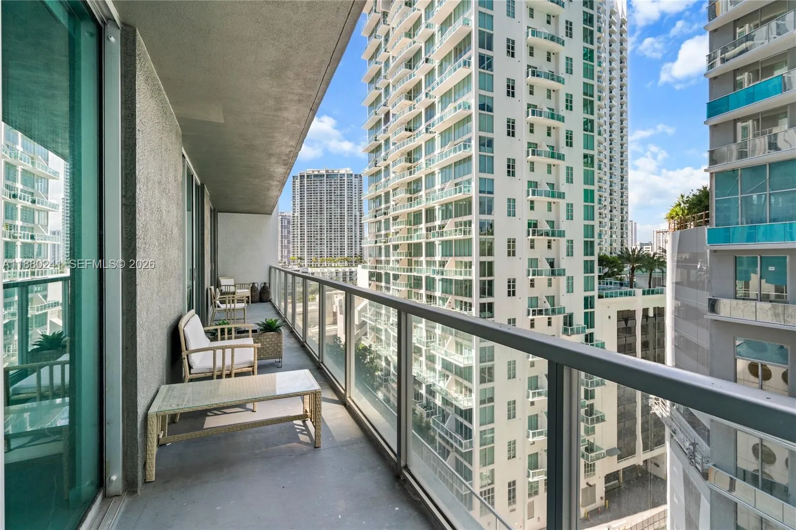55 Se 6th St 1203, Miami, Florida 33131, Miami, Florida 33131, 2 Bedrooms Bedrooms, ,2 BathroomsBathrooms,Residential,For Sale,55 Se 6th St 1203, Miami, Florida 33131,A11880241