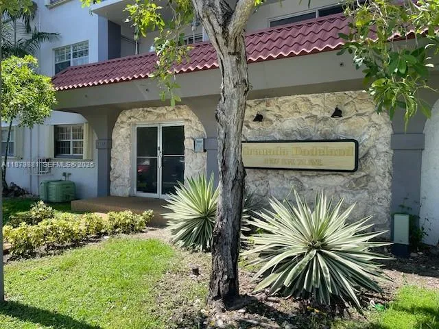 8107 Sw 72nd Ave 423e, Miami, Florida 33143, Miami, Florida 33143, 2 Bedrooms Bedrooms, ,2 BathroomsBathrooms,Residential,For Sale,8107 Sw 72nd Ave 423e, Miami, Florida 33143,A11879881