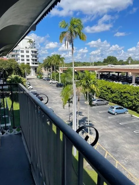 8107 Sw 72nd Ave 423e, Miami, Florida 33143, Miami, Florida 33143, 2 Bedrooms Bedrooms, ,2 BathroomsBathrooms,Residential,For Sale,8107 Sw 72nd Ave 423e, Miami, Florida 33143,A11879881