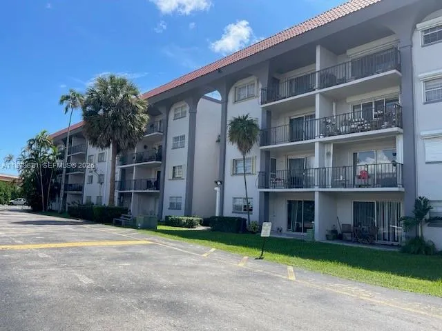8107 Sw 72nd Ave 423e, Miami, Florida 33143, Miami, Florida 33143, 2 Bedrooms Bedrooms, ,2 BathroomsBathrooms,Residential,For Sale,8107 Sw 72nd Ave 423e, Miami, Florida 33143,A11879881