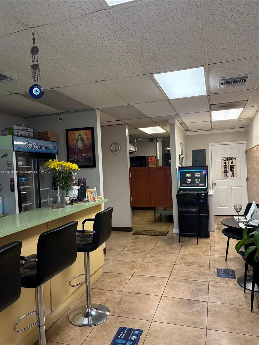 1095 W 29th St, Hialeah, Florida 33012, Hialeah, Florida 33012, ,Business Opportunity,For Sale,1095 W 29th St, Hialeah, Florida 33012,A11879991