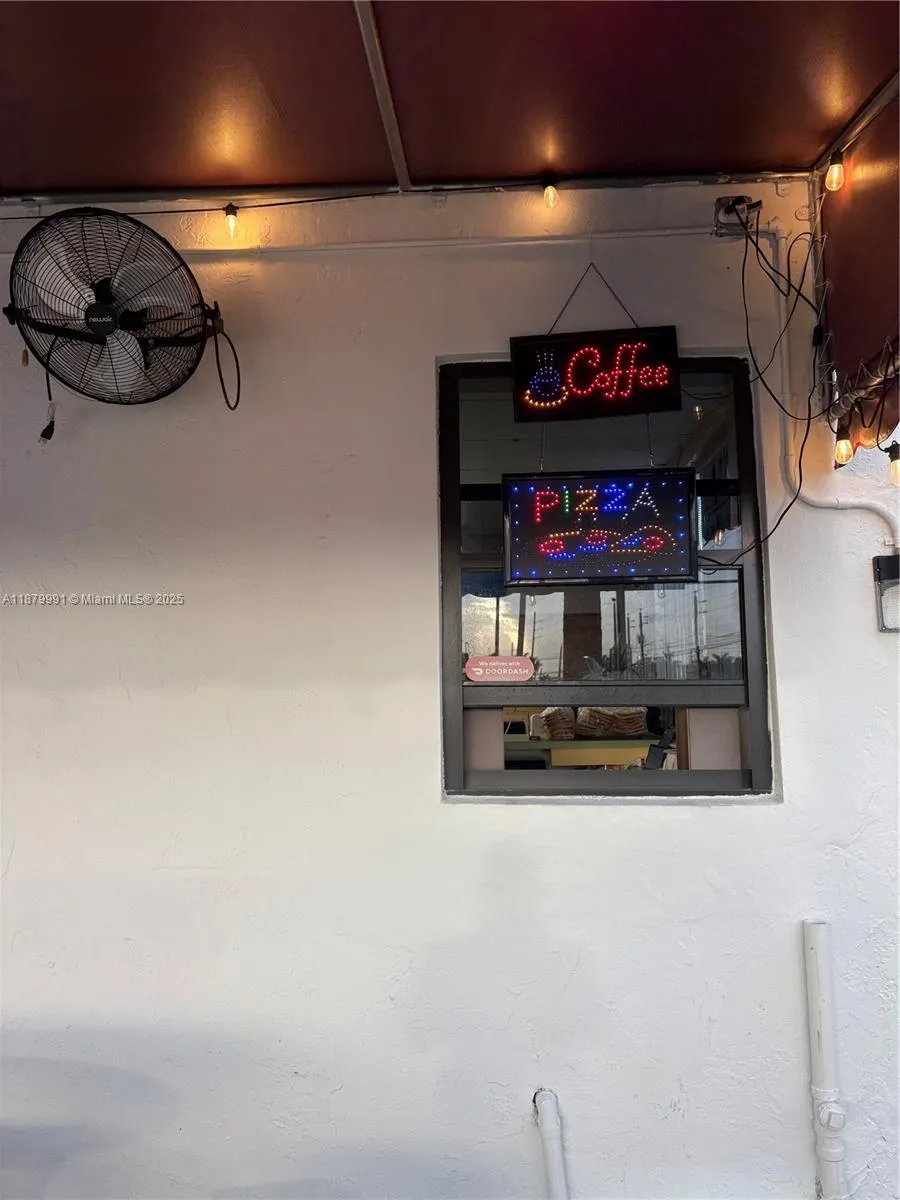 1095 W 29th St, Hialeah, Florida 33012, Hialeah, Florida 33012, ,Business Opportunity,For Sale,1095 W 29th St, Hialeah, Florida 33012,A11879991