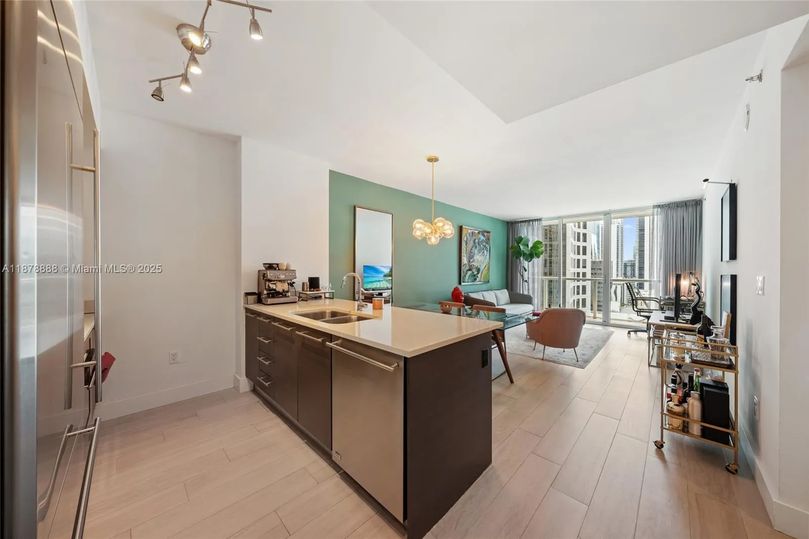 55 Se 6th St 1908, Miami, Florida 33131, Miami, Florida 33131, 1 Bedroom Bedrooms, ,1 BathroomBathrooms,Residential,For Sale,55 Se 6th St 1908, Miami, Florida 33131,A11878888