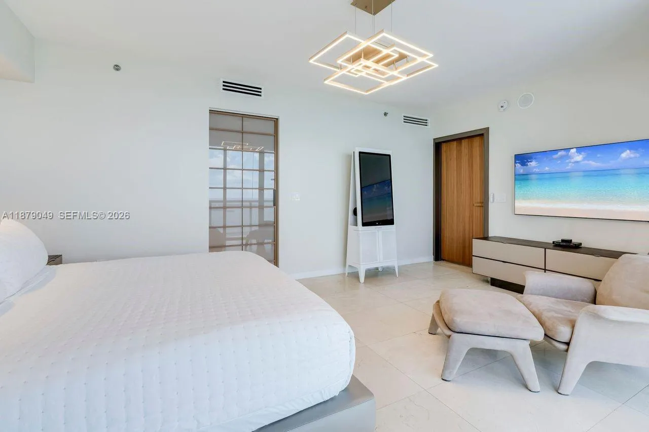 465 Brickell Ave 4801, Miami, Florida 33131, Miami, Florida 33131, 3 Bedrooms Bedrooms, ,2 BathroomsBathrooms,Residential,For Sale,465 Brickell Ave 4801, Miami, Florida 33131,A11879049