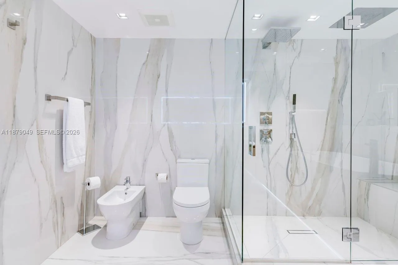 465 Brickell Ave 4801, Miami, Florida 33131, Miami, Florida 33131, 3 Bedrooms Bedrooms, ,2 BathroomsBathrooms,Residential,For Sale,465 Brickell Ave 4801, Miami, Florida 33131,A11879049