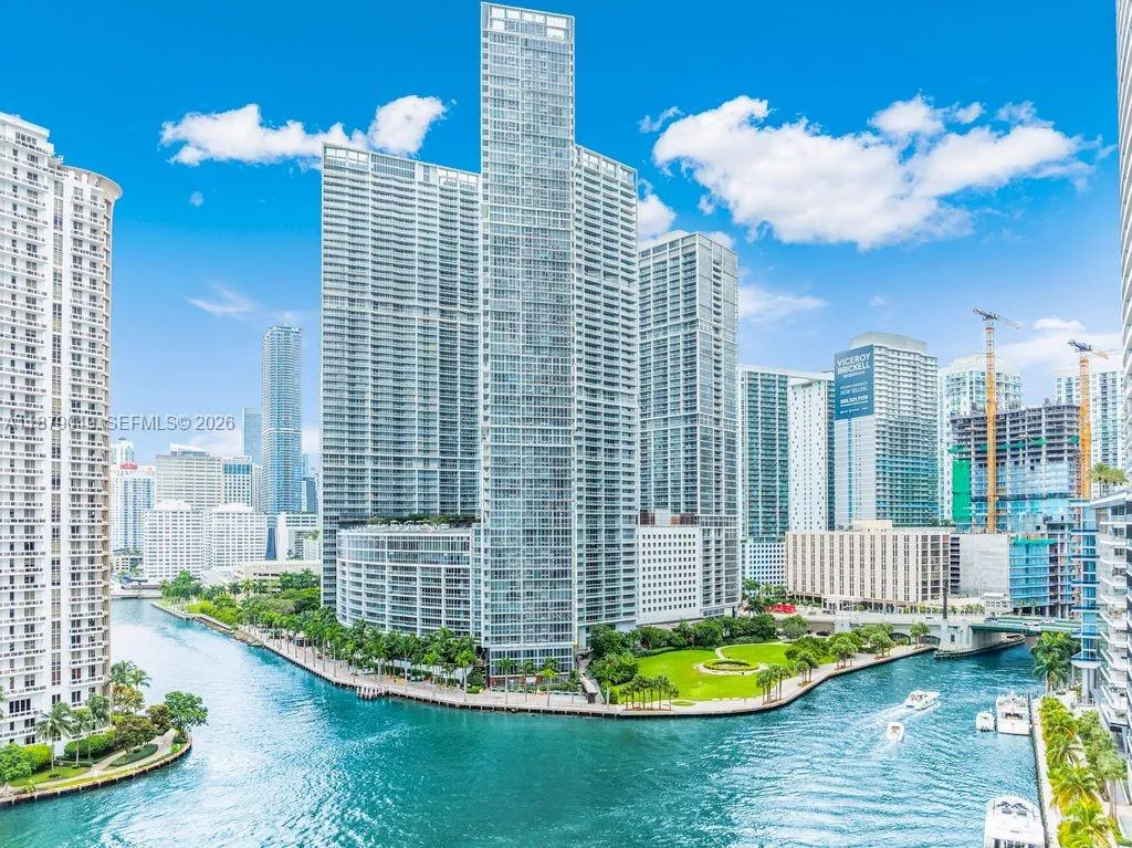 of Tower 1 with the most stunning views of the Miami River and Biscayne Bay