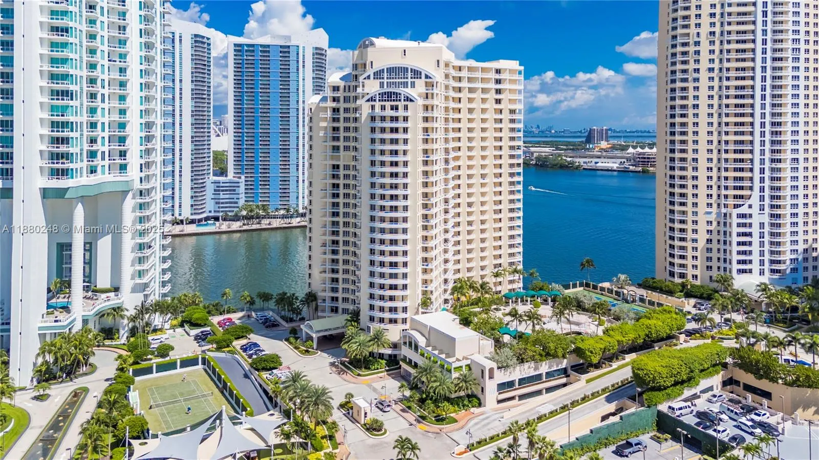 888 Brickell Key Dr 1807, Miami, Florida 33131, Miami, Florida 33131, 3 Bedrooms Bedrooms, ,2 BathroomsBathrooms,Residential,For Sale,888 Brickell Key Dr 1807, Miami, Florida 33131,A11880248