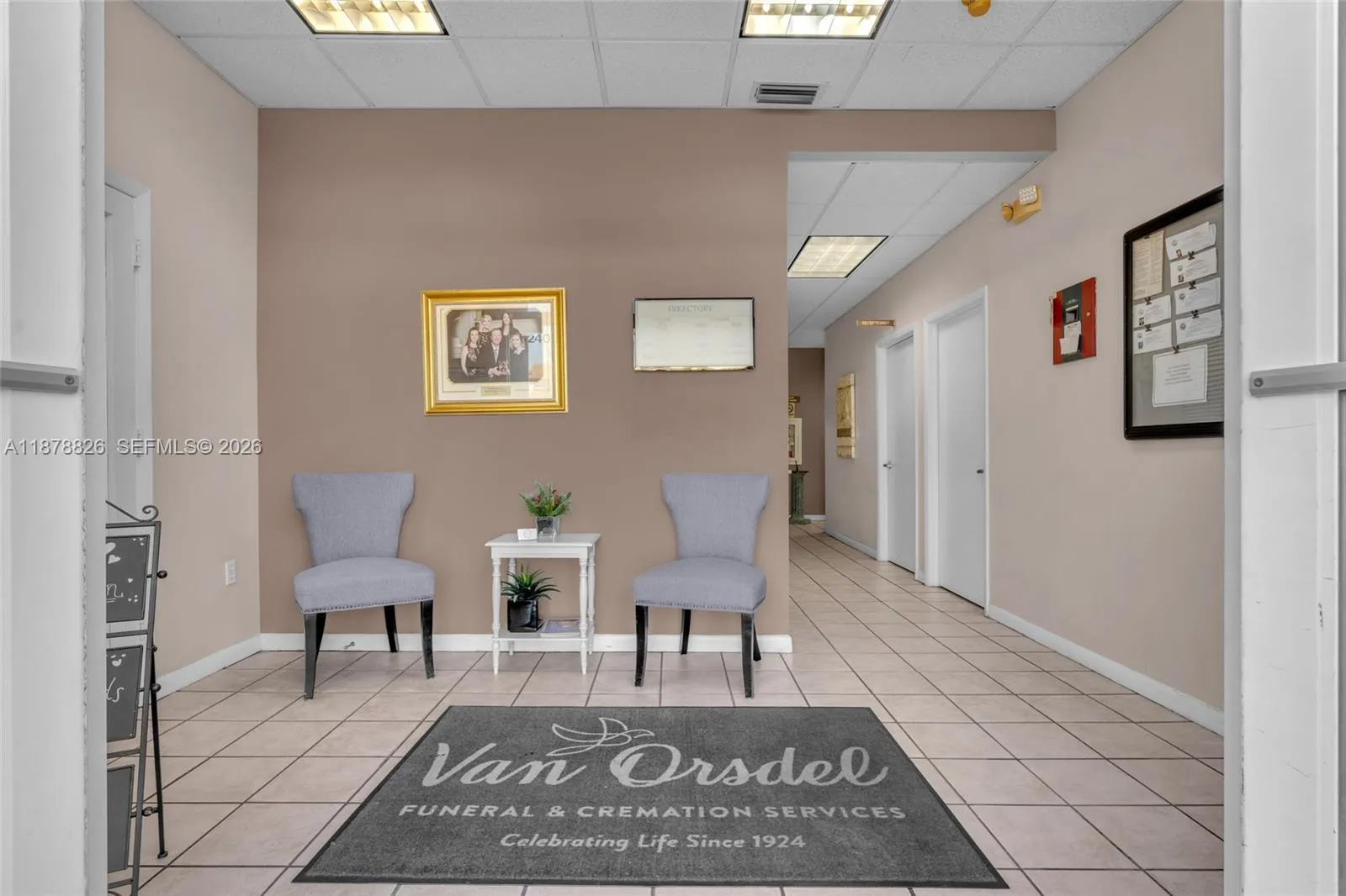 11240 Sw 88th St 204, Miami, Florida 33176, Miami, Florida 33176, ,Commercial Lease,For Rent,11240 Sw 88th St 204, Miami, Florida 33176,A11878826