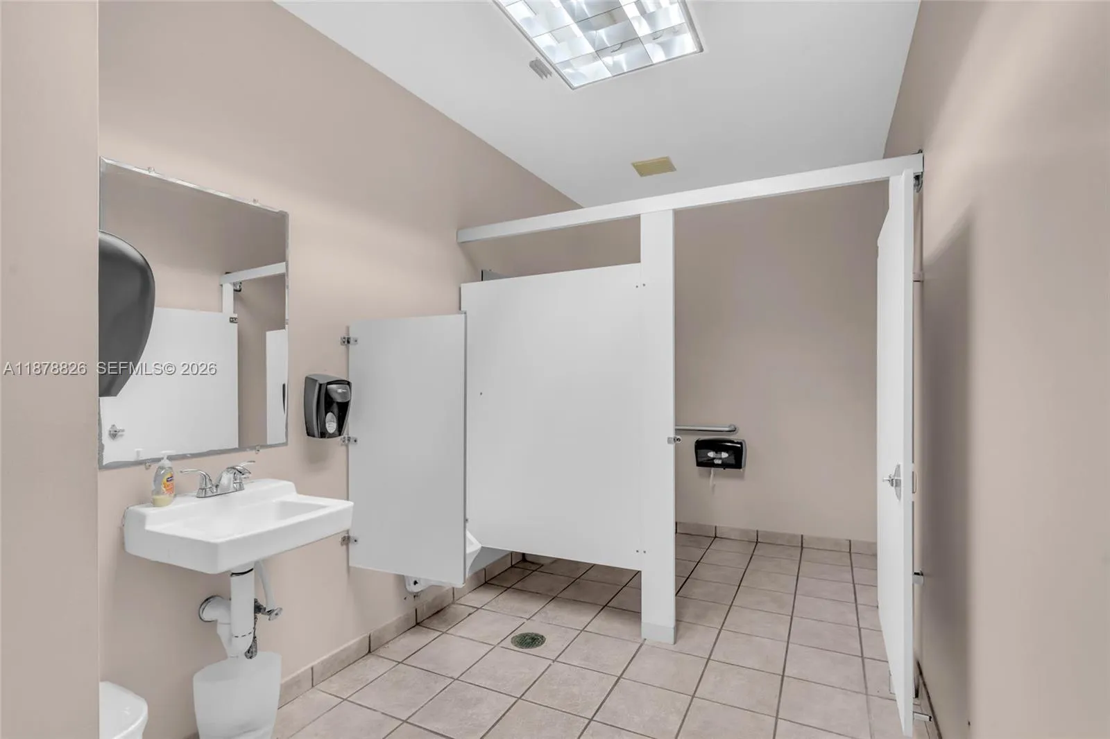 11240 Sw 88th St 204, Miami, Florida 33176, Miami, Florida 33176, ,Commercial Lease,For Rent,11240 Sw 88th St 204, Miami, Florida 33176,A11878826