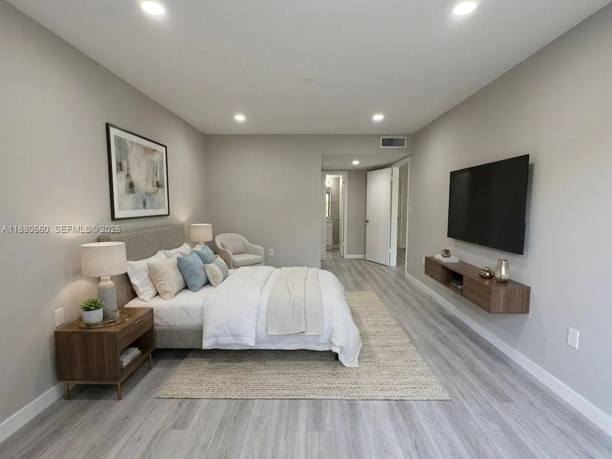 Miami, Florida 33143, 2 Bedrooms Bedrooms, ,2 BathroomsBathrooms,Residential,For Sale,A11880660