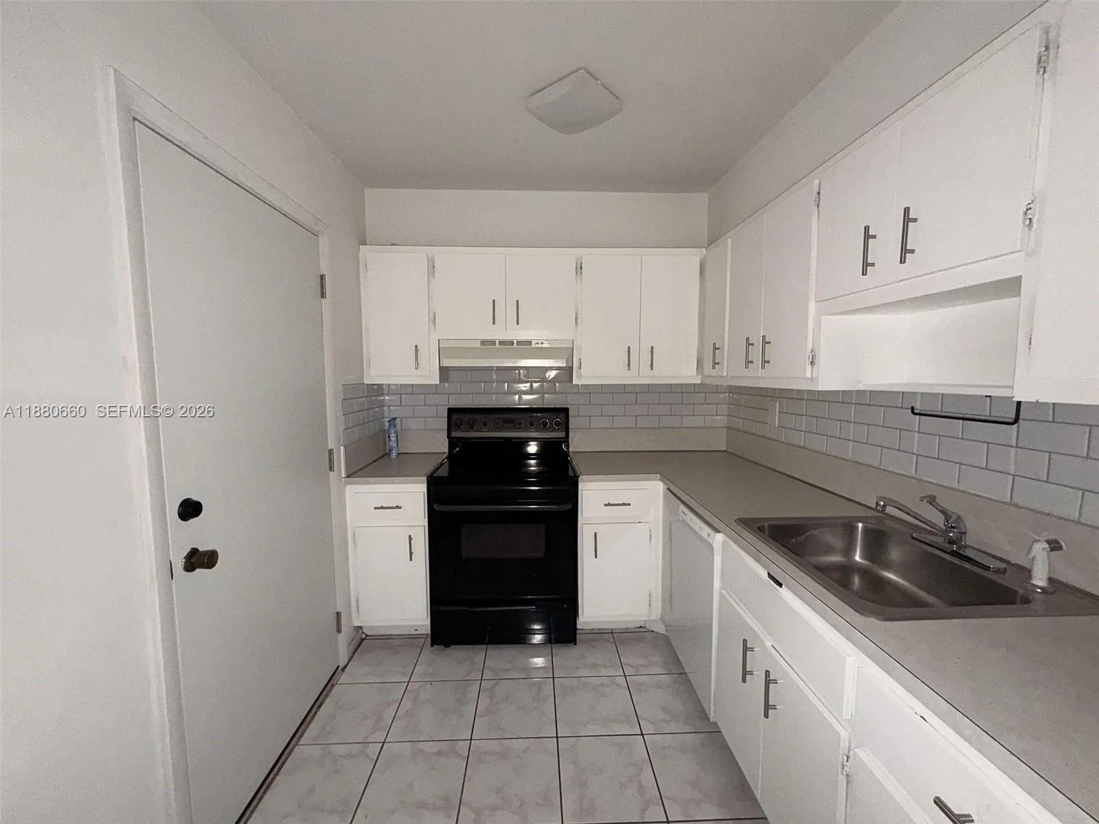 Miami, Florida 33143, 2 Bedrooms Bedrooms, ,2 BathroomsBathrooms,Residential,For Sale,A11880660