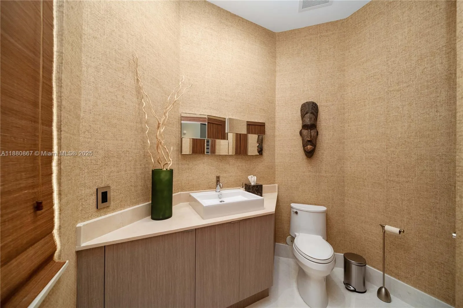 3705 Ne 214 St 13, Aventura, Florida 33180, Aventura, Florida 33180, 4 Bedrooms Bedrooms, ,4 BathroomsBathrooms,Residential Lease,For Rent,3705 Ne 214 St 13, Aventura, Florida 33180,A11880867