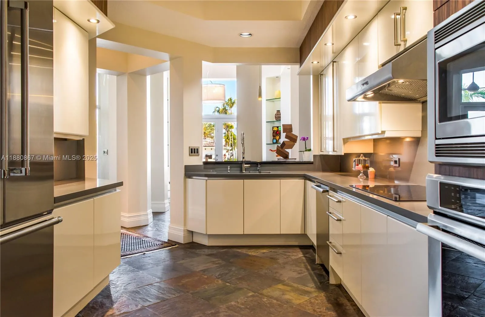 3705 Ne 214 St 13, Aventura, Florida 33180, Aventura, Florida 33180, 4 Bedrooms Bedrooms, ,4 BathroomsBathrooms,Residential Lease,For Rent,3705 Ne 214 St 13, Aventura, Florida 33180,A11880867