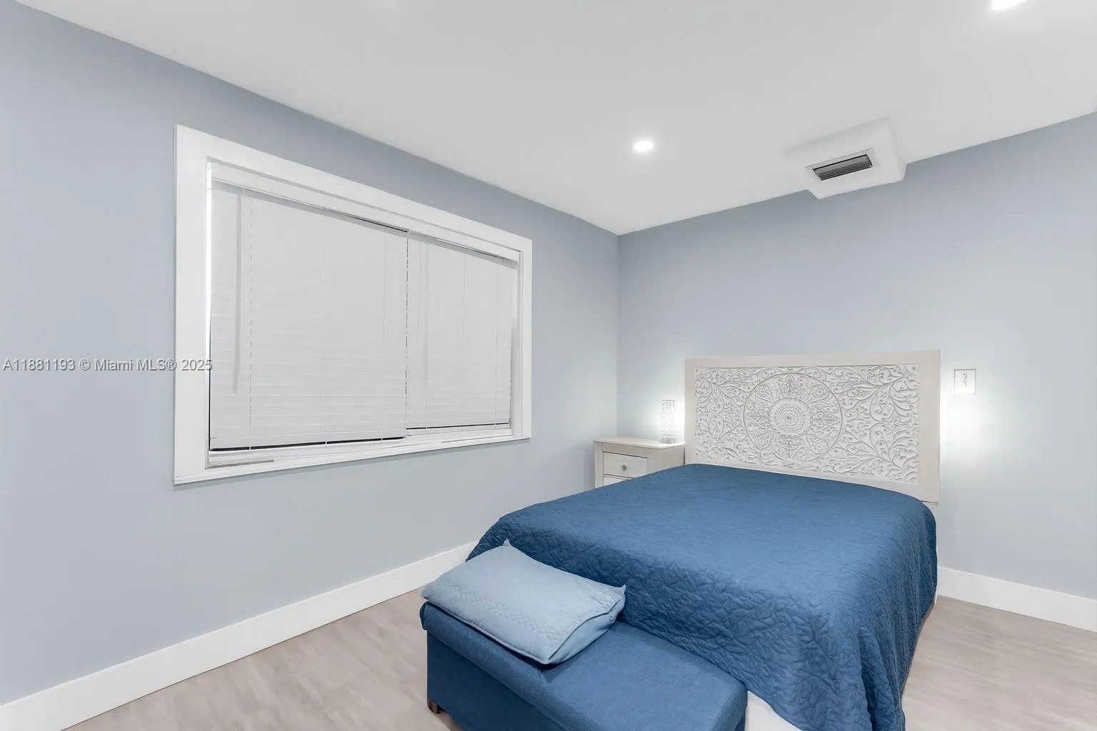 Hialeah, Florida 33014, 4 Bedrooms Bedrooms, ,2 BathroomsBathrooms,Residential,For Sale,A11881193