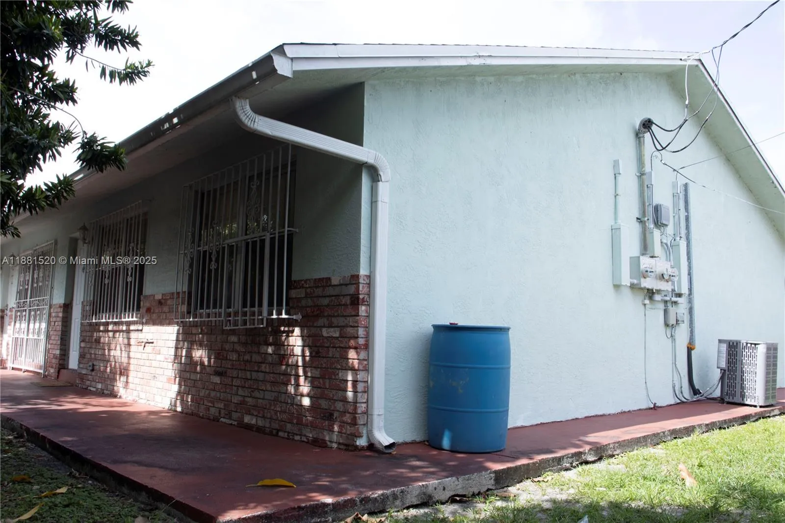 2651 Riverland Dr, Fort Lauderdale, Florida 33312, Fort Lauderdale, Florida 33312, ,Residential Income,For Sale,2651 Riverland Dr, Fort Lauderdale, Florida 33312,A11881520