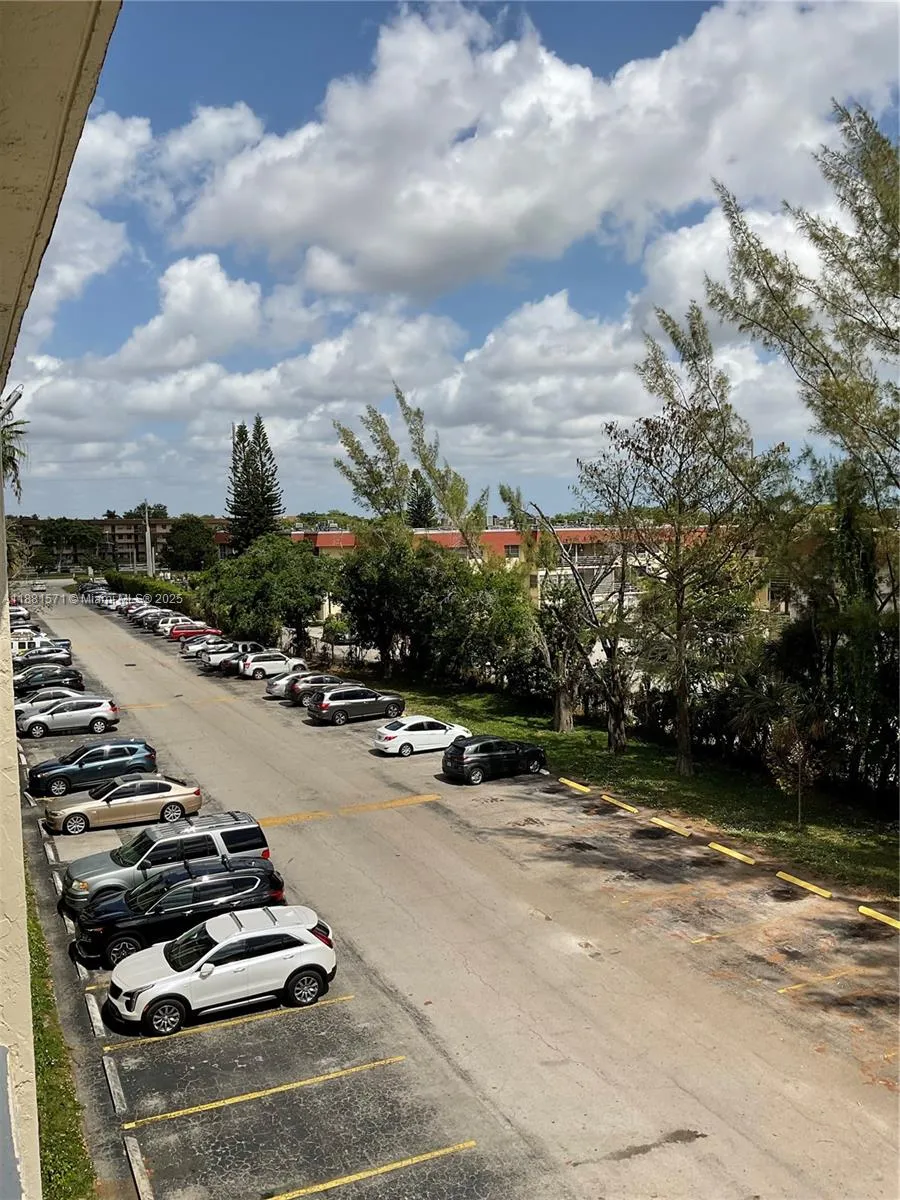 3001 Nw 48th Ave 440, Lauderdale Lakes, Florida 33, Lauderdale Lakes, Florida 33313, 1 Bedroom Bedrooms, ,1 BathroomBathrooms,Residential Lease,For Rent,3001 Nw 48th Ave 440, Lauderdale Lakes, Florida 33,A11881571