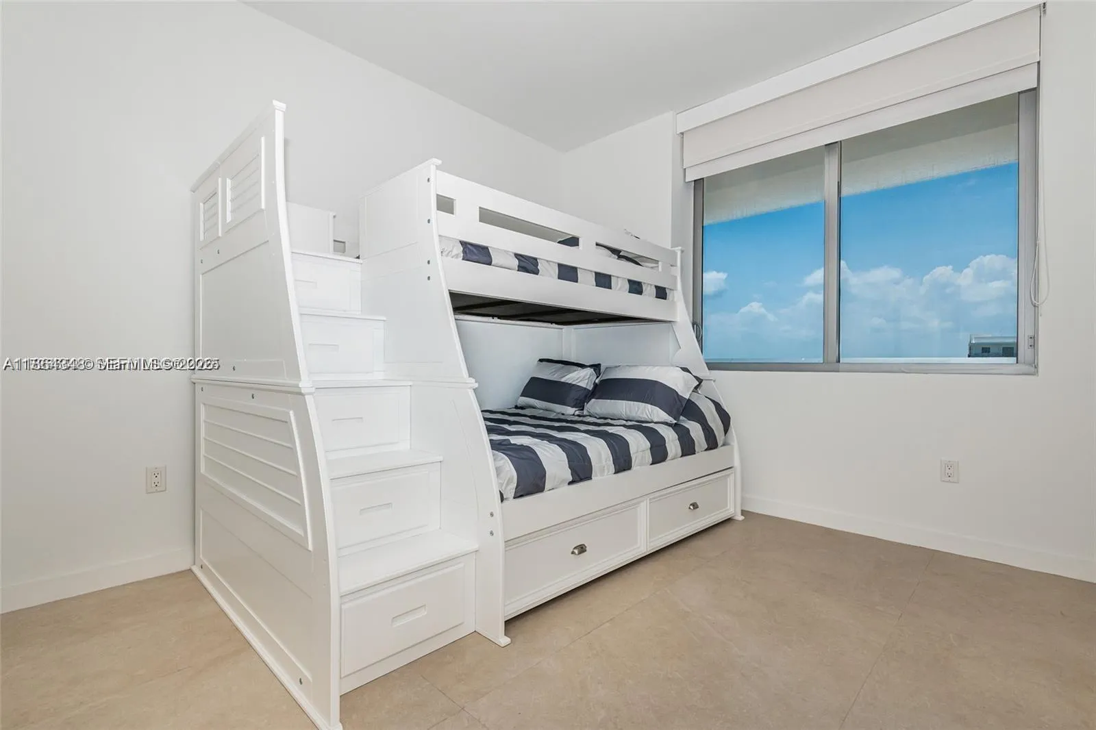 16385 Biscayne Blvd 2118, North Miami Beach, Flori, North Miami Beach, Florida 33160, 2 Bedrooms Bedrooms, ,2 BathroomsBathrooms,Residential,For Sale,16385 Biscayne Blvd 2118, North Miami Beach, Flori,A11864348