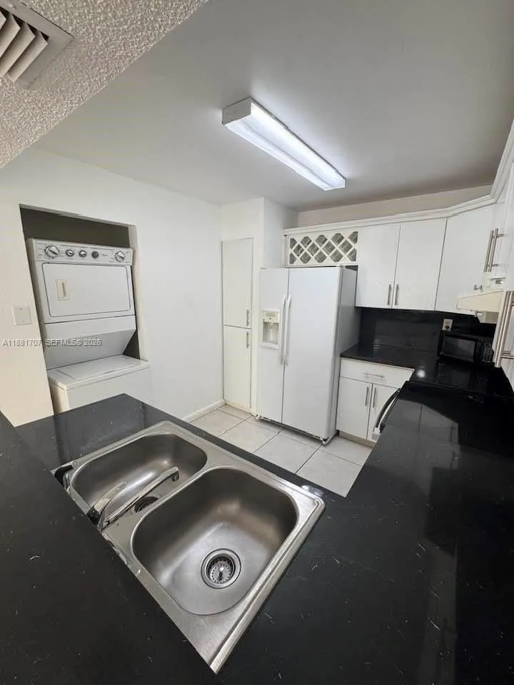 15480 Sw 82nd Ln 228, Miami, Florida 33193, Miami, Florida 33193, 2 Bedrooms Bedrooms, ,2 BathroomsBathrooms,Residential,For Sale,15480 Sw 82nd Ln 228, Miami, Florida 33193,A11881707