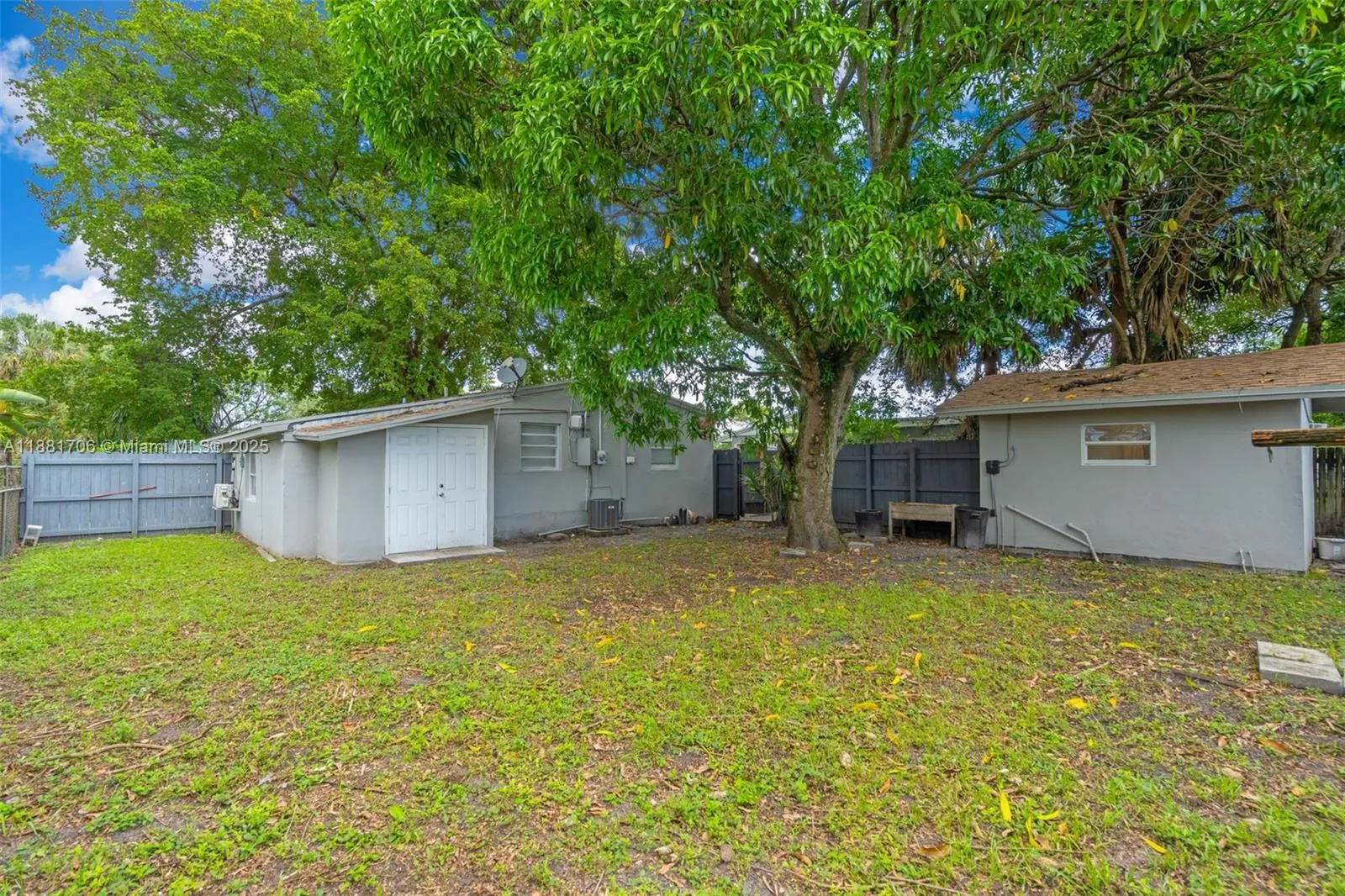 3380 Nw 8th Pl, Lauderhill, Florida 33311, Lauderhill, Florida 33311, ,Residential Income,For Sale,3380 Nw 8th Pl, Lauderhill, Florida 33311,A11881706