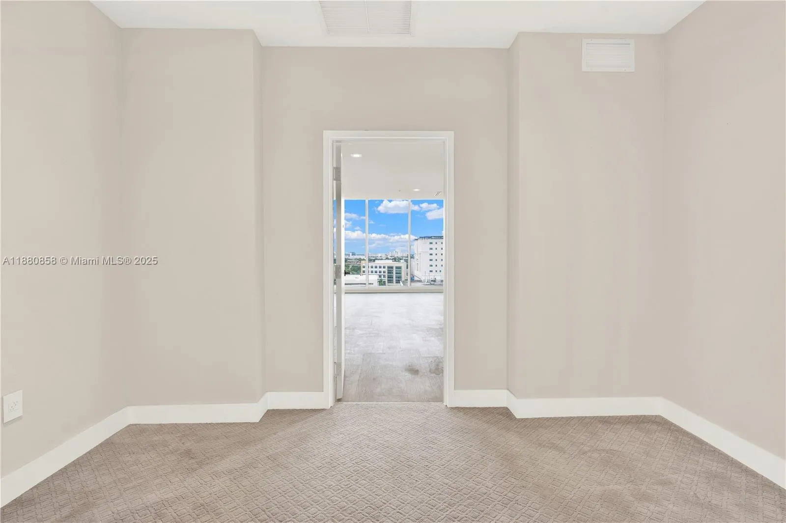 2820 Ne 214th St 1005, Aventura, Florida 33180, Aventura, Florida 33180, ,Commercial Sale,For Sale,2820 Ne 214th St 1005, Aventura, Florida 33180,A11880858