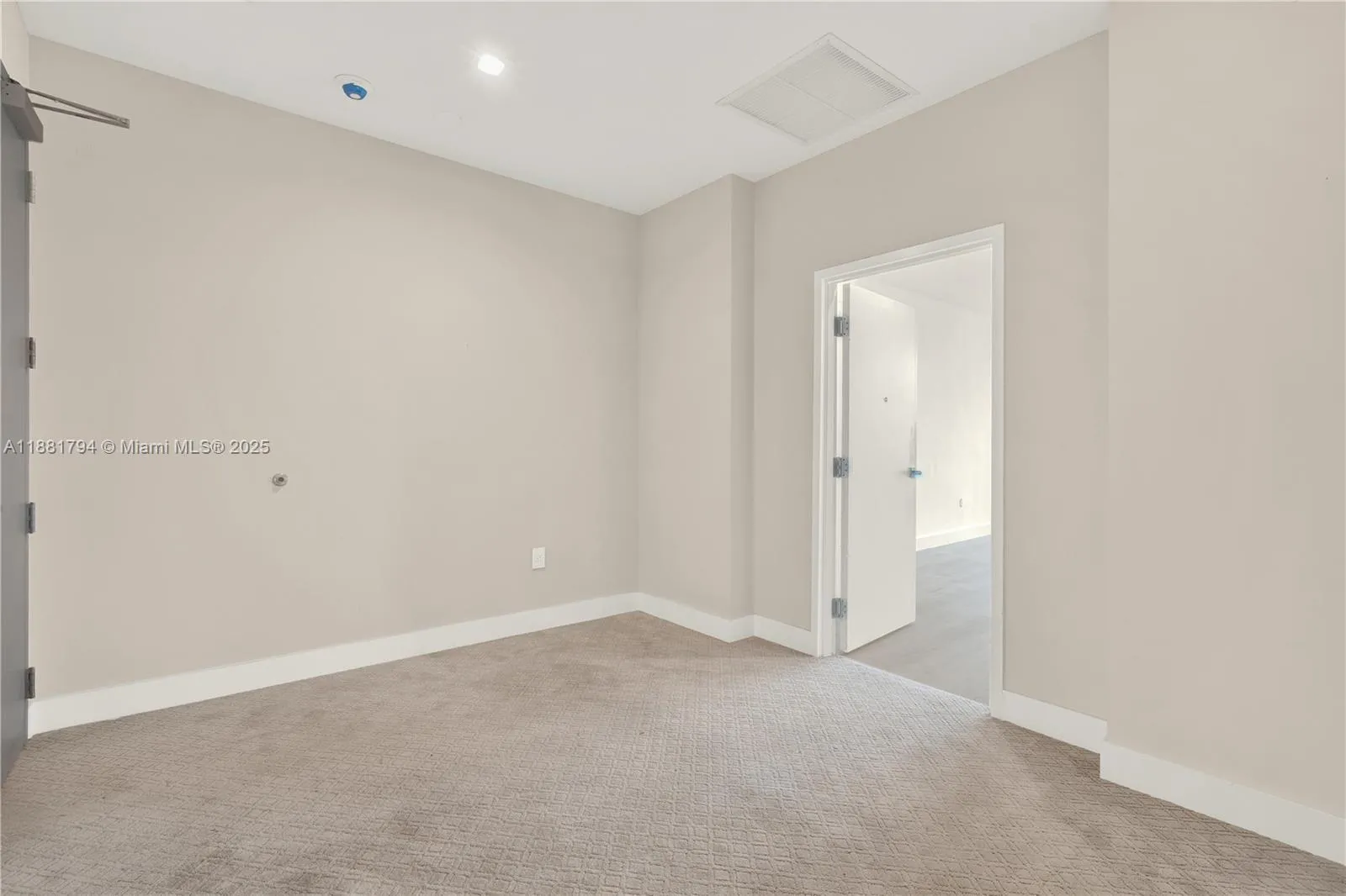 2820 Ne 214th St 1005, Aventura, Florida 33180, Aventura, Florida 33180, ,Commercial Lease,For Rent,2820 Ne 214th St 1005, Aventura, Florida 33180,A11881794