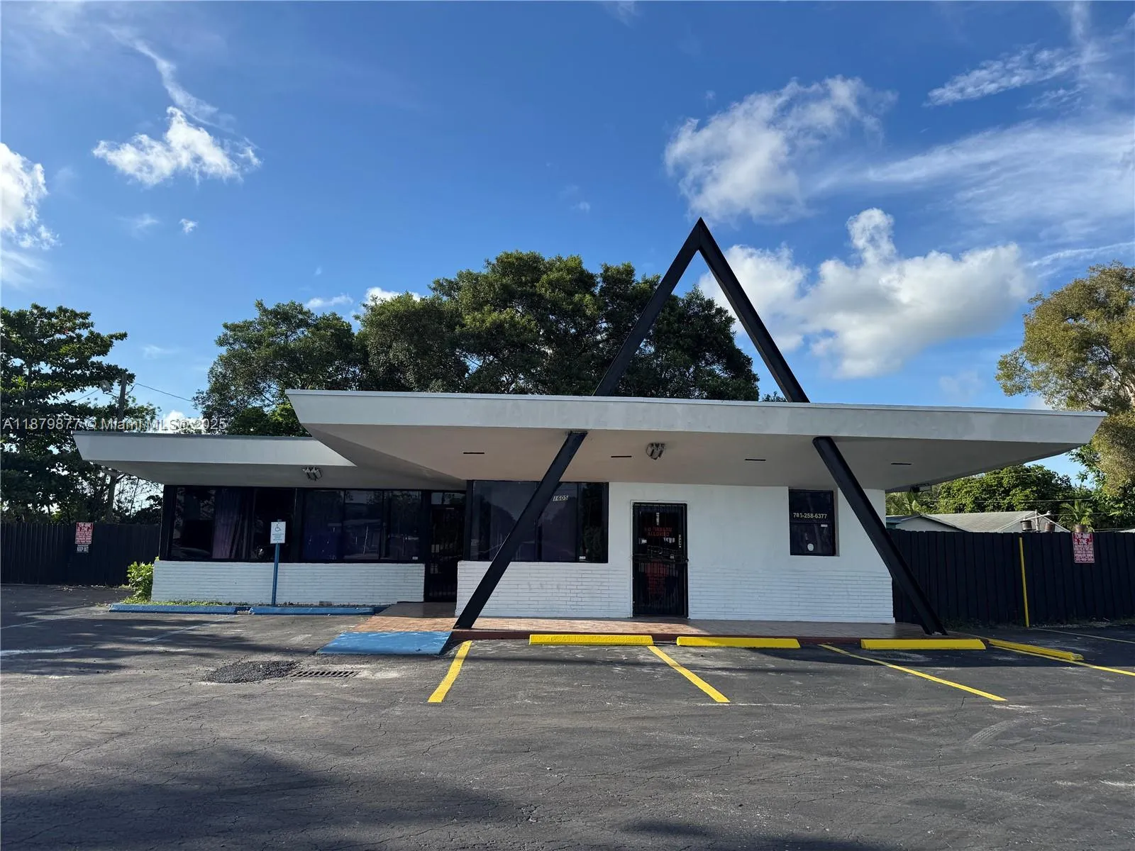 1605 Nw 95th St, Miami, Florida 33147, Miami, Florida 33147, ,Commercial Lease,For Rent,1605 Nw 95th St, Miami, Florida 33147,A11879877