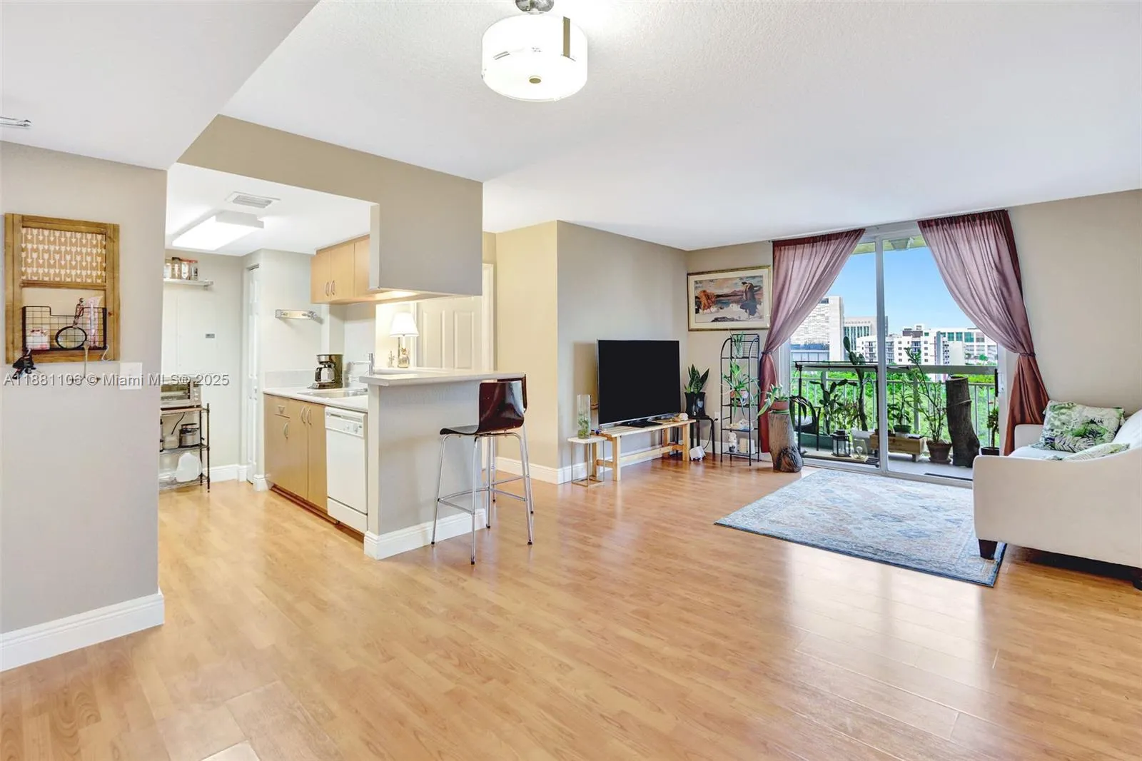 816 Nw 11th St 905, Miami, Florida 33136, Miami, Florida 33136, 2 Bedrooms Bedrooms, ,2 BathroomsBathrooms,Residential,For Sale,816 Nw 11th St 905, Miami, Florida 33136,A11881106