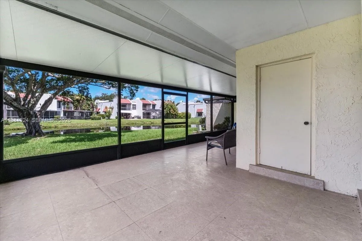 16273 Laurel Dr 7, Weston, Florida 33326, Weston, Florida 33326, 2 Bedrooms Bedrooms, ,2 BathroomsBathrooms,Residential,For Sale,16273 Laurel Dr 7, Weston, Florida 33326,A11881324