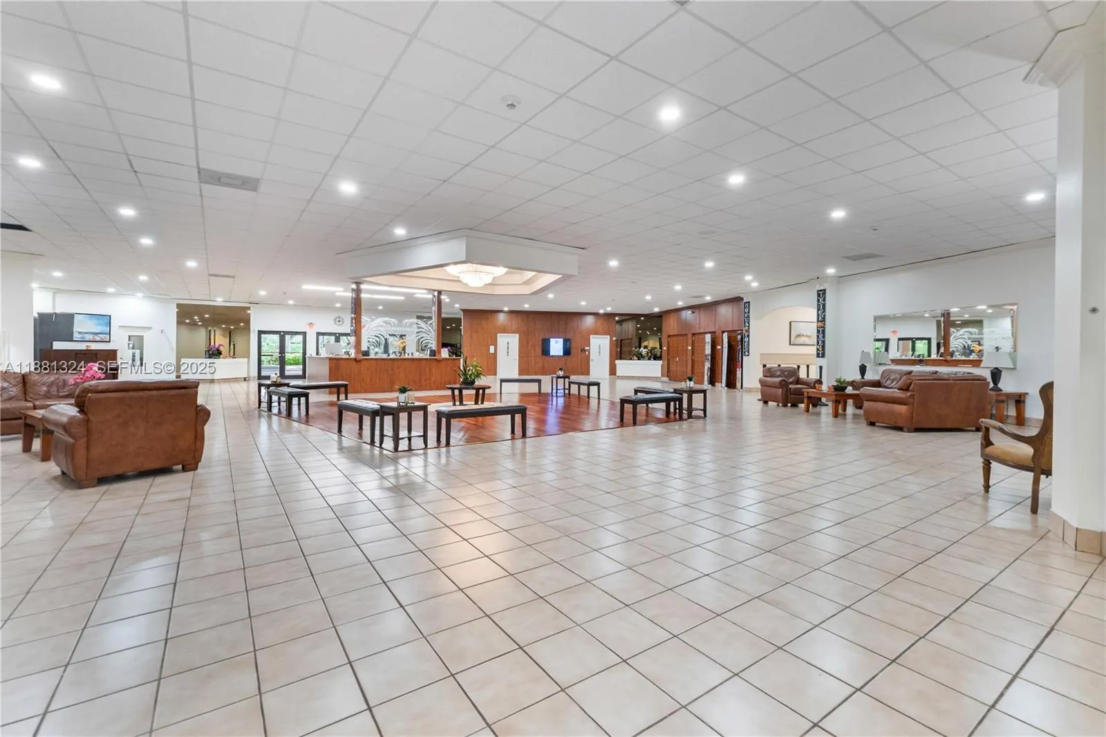 16273 Laurel Dr 7, Weston, Florida 33326, Weston, Florida 33326, 2 Bedrooms Bedrooms, ,2 BathroomsBathrooms,Residential,For Sale,16273 Laurel Dr 7, Weston, Florida 33326,A11881324