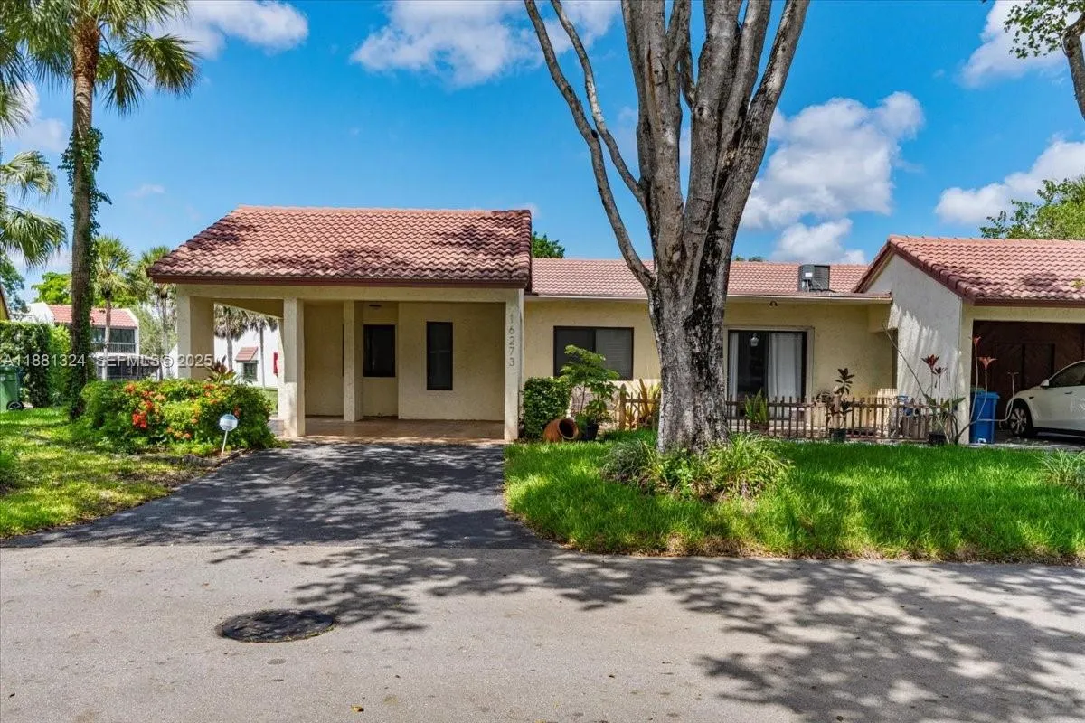 16273 Laurel Dr 7, Weston, Florida 33326, Weston, Florida 33326, 2 Bedrooms Bedrooms, ,2 BathroomsBathrooms,Residential,For Sale,16273 Laurel Dr 7, Weston, Florida 33326,A11881324
