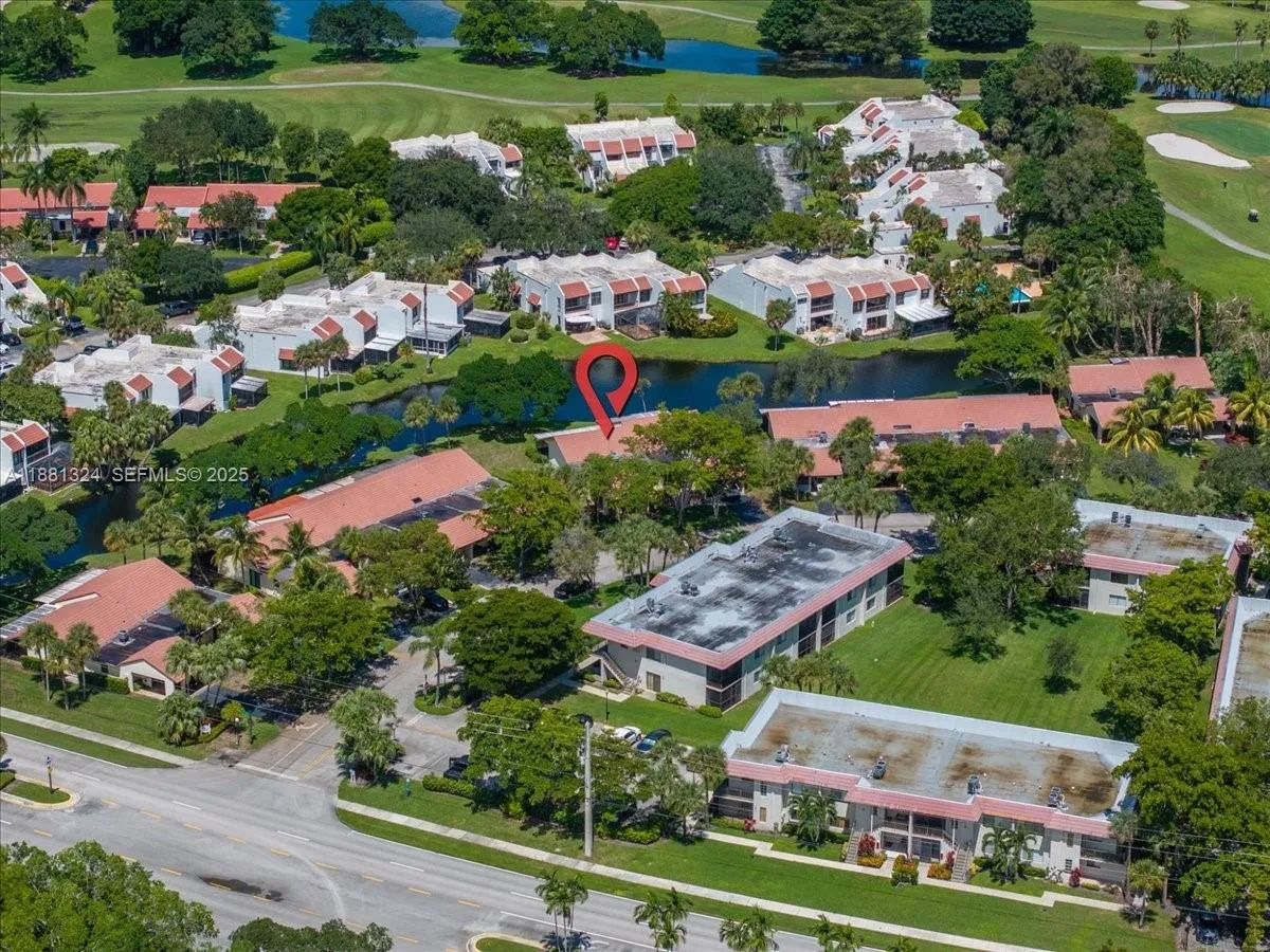 16273 Laurel Dr 7, Weston, Florida 33326, Weston, Florida 33326, 2 Bedrooms Bedrooms, ,2 BathroomsBathrooms,Residential,For Sale,16273 Laurel Dr 7, Weston, Florida 33326,A11881324