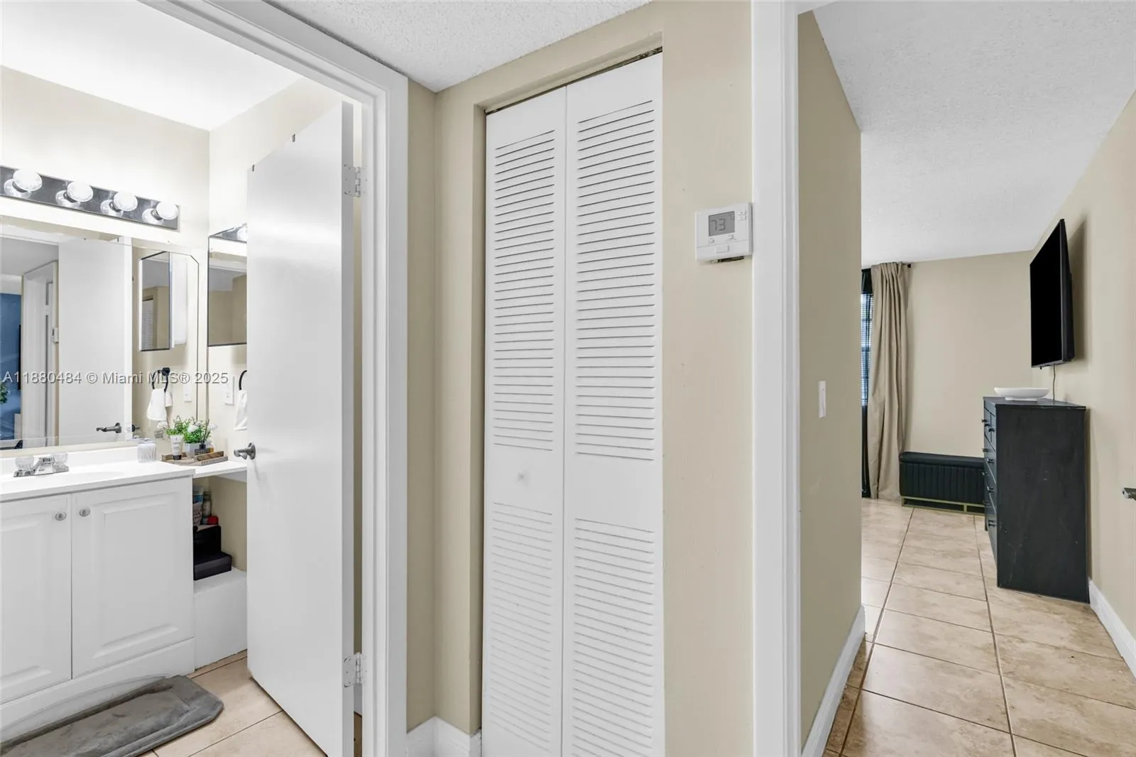 Pompano Beach, Florida 33069-0956, Pompano Beach, Florida 33069-0956, 1 Bedroom Bedrooms, ,1 BathroomBathrooms,Residential,For Sale, Pompano Beach, Florida 33069-0956,A11880484