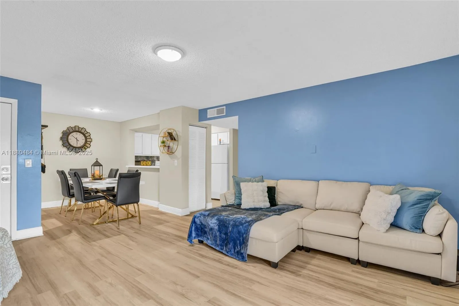 Pompano Beach, Florida 33069-0956, Pompano Beach, Florida 33069-0956, 1 Bedroom Bedrooms, ,1 BathroomBathrooms,Residential,For Sale, Pompano Beach, Florida 33069-0956,A11880484