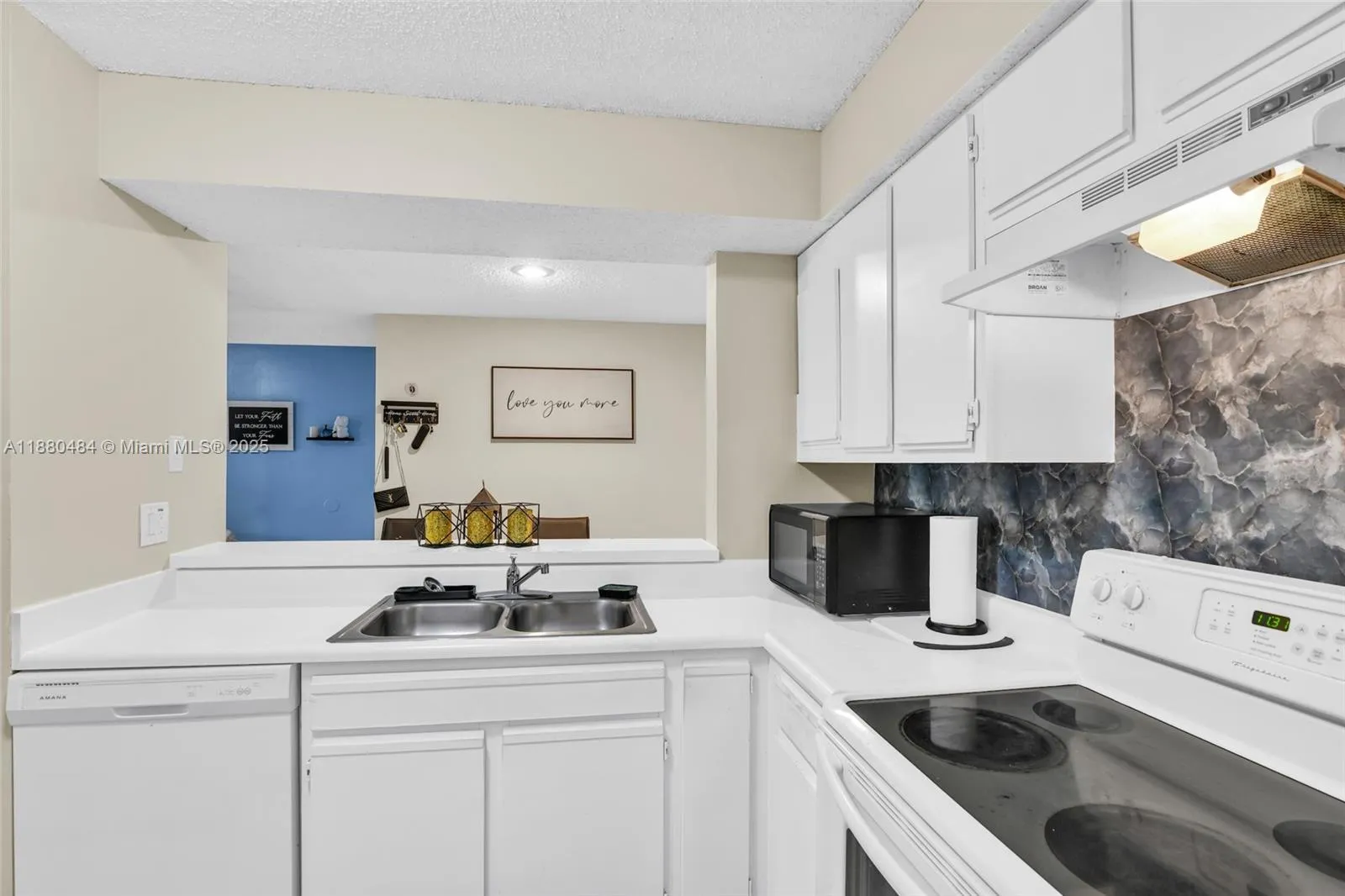 Pompano Beach, Florida 33069-0956, Pompano Beach, Florida 33069-0956, 1 Bedroom Bedrooms, ,1 BathroomBathrooms,Residential,For Sale, Pompano Beach, Florida 33069-0956,A11880484