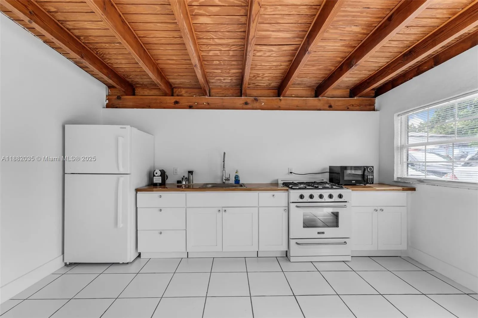 12750 Sw 197th Ave, Miami, Florida 33196, Miami, Florida 33196, 8 Bedrooms Bedrooms, ,5 BathroomsBathrooms,Residential,For Sale,12750 Sw 197th Ave, Miami, Florida 33196,A11882035