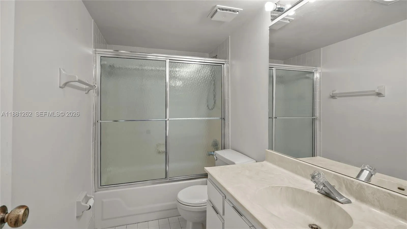 8771 Holly Ct 103, Tamarac, Florida 33321, Tamarac, Florida 33321, 2 Bedrooms Bedrooms, ,2 BathroomsBathrooms,Residential,For Sale,8771 Holly Ct 103, Tamarac, Florida 33321,A11881262