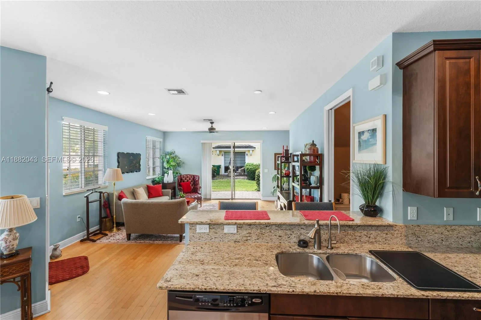 7702 Paddock Pl 7702, Davie, Florida 33328, Davie, Florida 33328, 3 Bedrooms Bedrooms, 5 Rooms Rooms,2 BathroomsBathrooms,Residential,For Sale,7702 Paddock Pl 7702, Davie, Florida 33328,A11882043