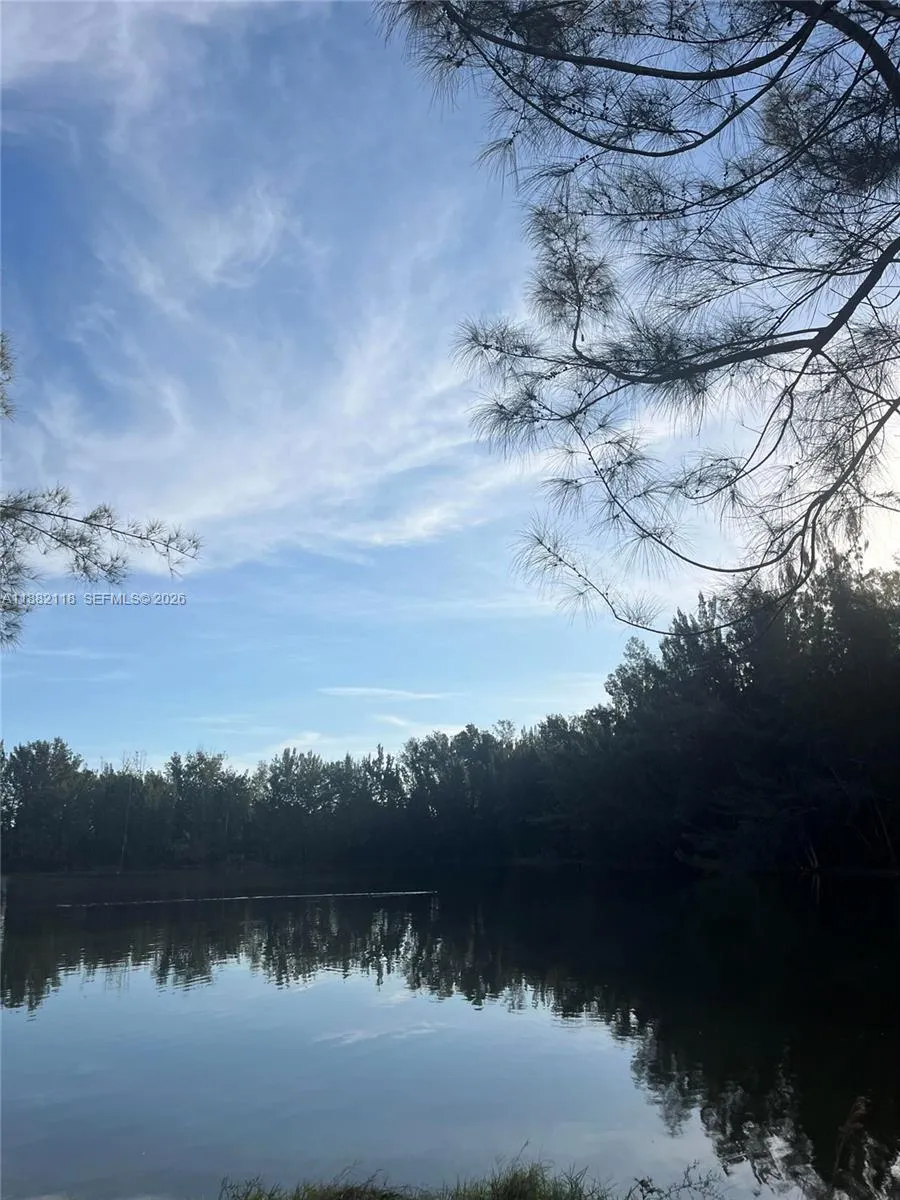 5387 Sw 40th Ave 103, Dania Beach, Florida 33314, Dania Beach, Florida 33314, 2 Bedrooms Bedrooms, 1 Room Rooms,2 BathroomsBathrooms,Residential,For Sale,5387 Sw 40th Ave 103, Dania Beach, Florida 33314,A11882118