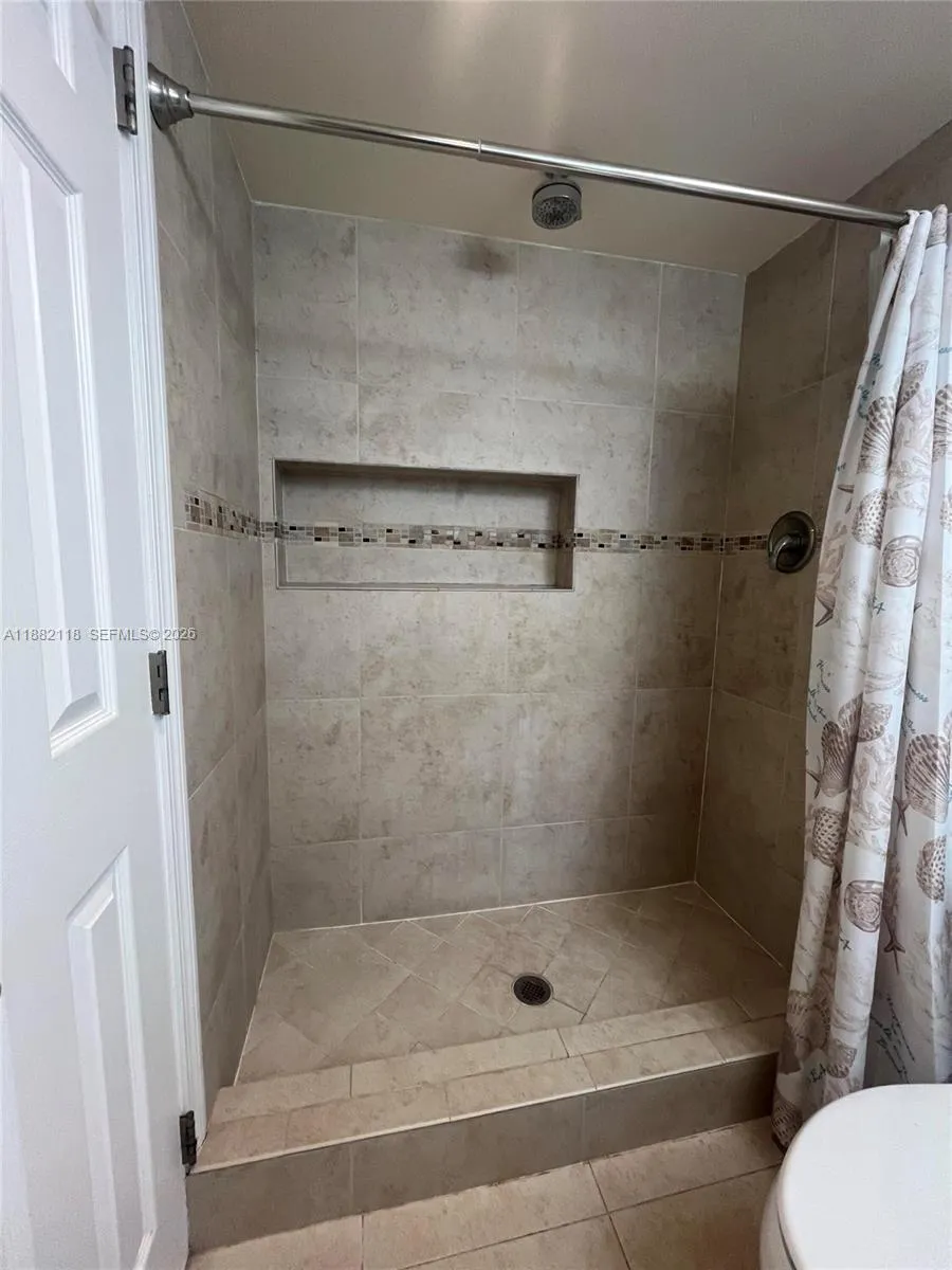 5387 Sw 40th Ave 103, Dania Beach, Florida 33314, Dania Beach, Florida 33314, 2 Bedrooms Bedrooms, 1 Room Rooms,2 BathroomsBathrooms,Residential,For Sale,5387 Sw 40th Ave 103, Dania Beach, Florida 33314,A11882118