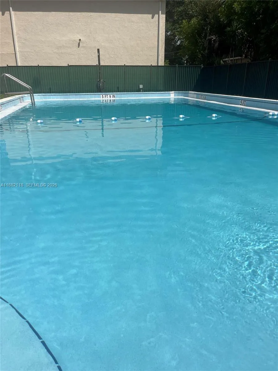 5387 Sw 40th Ave 103, Dania Beach, Florida 33314, Dania Beach, Florida 33314, 2 Bedrooms Bedrooms, 1 Room Rooms,2 BathroomsBathrooms,Residential,For Sale,5387 Sw 40th Ave 103, Dania Beach, Florida 33314,A11882118