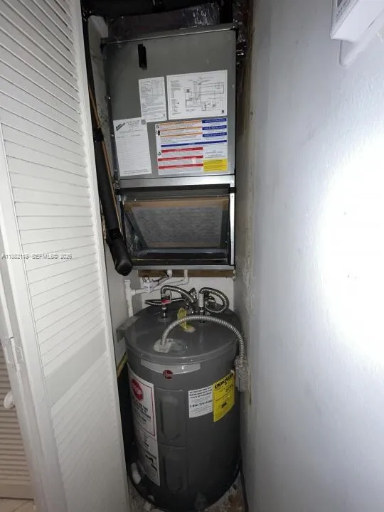 5387 Sw 40th Ave 103, Dania Beach, Florida 33314, Dania Beach, Florida 33314, 2 Bedrooms Bedrooms, 1 Room Rooms,2 BathroomsBathrooms,Residential,For Sale,5387 Sw 40th Ave 103, Dania Beach, Florida 33314,A11882118